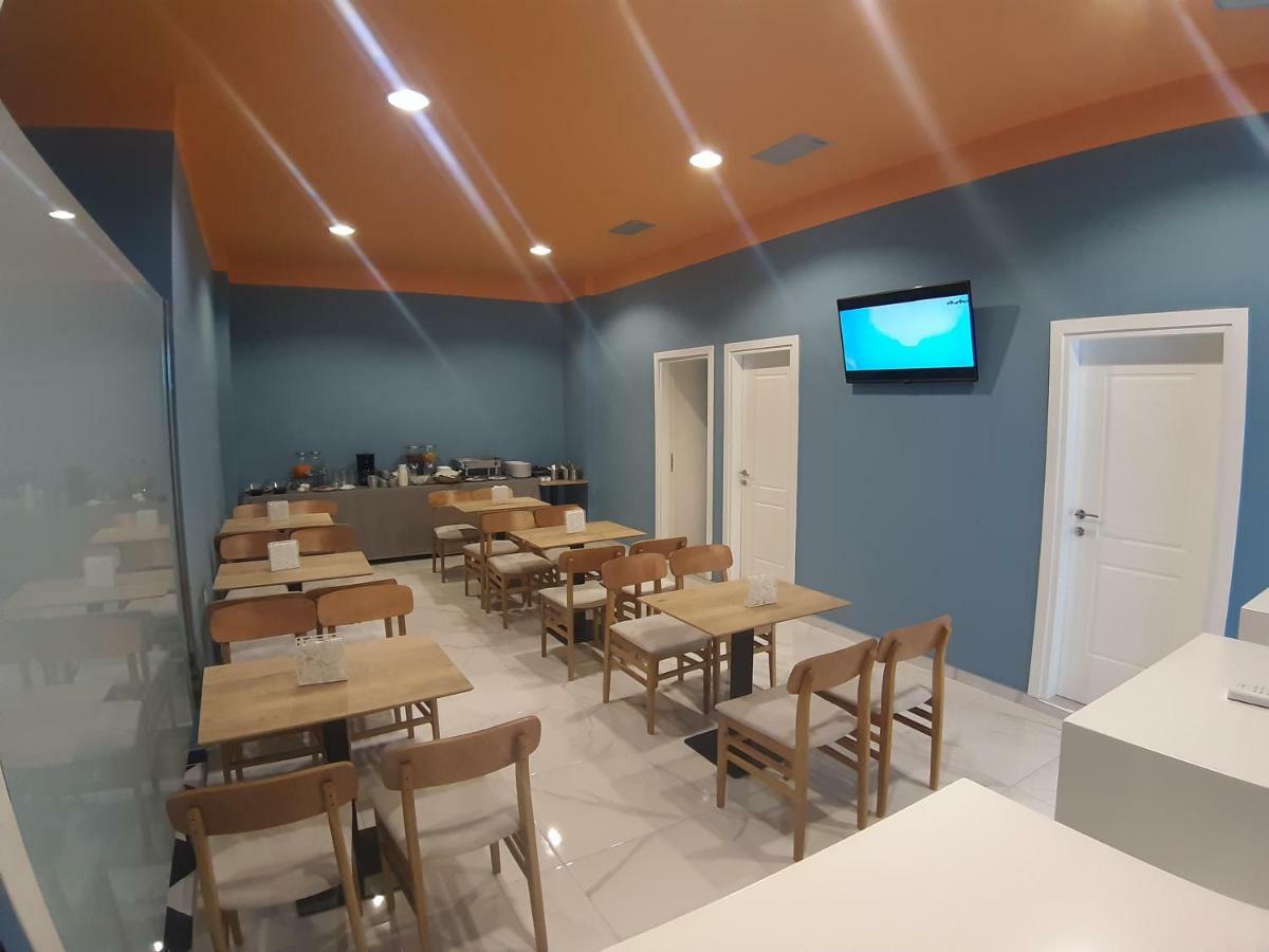Bistrica Hotel Sarandë Buitenkant foto