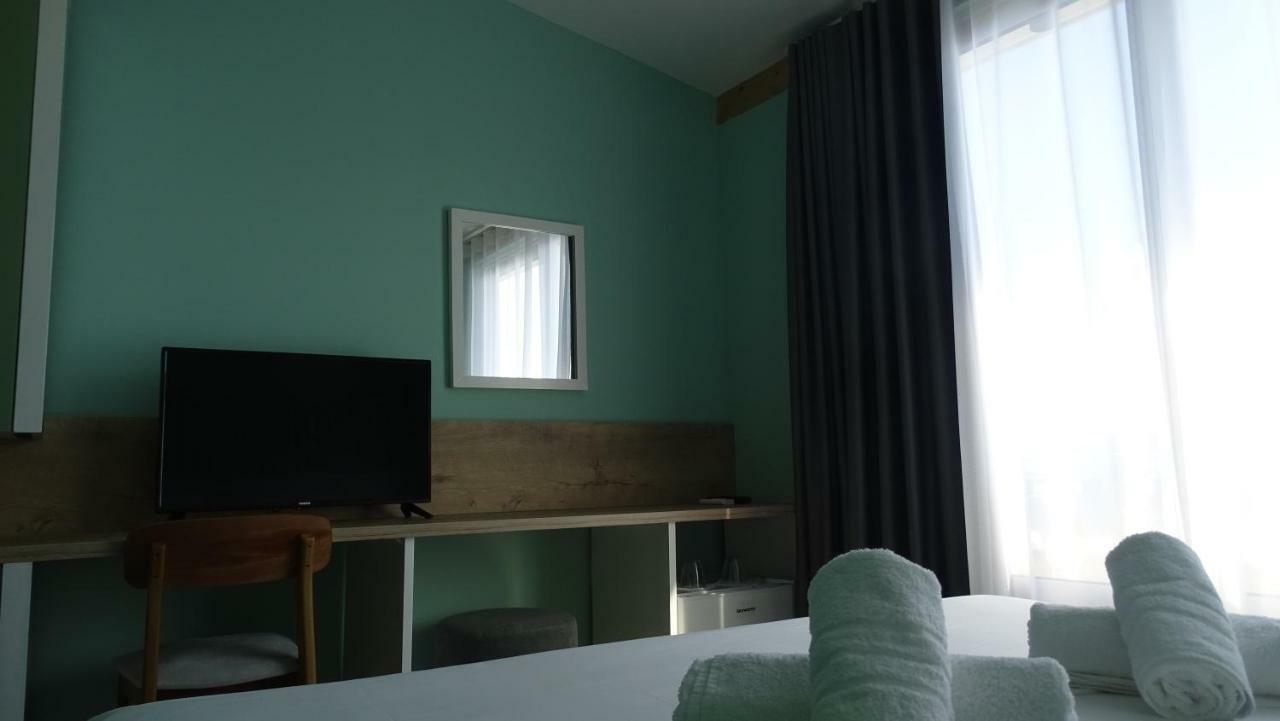 Bistrica Hotel Sarandë Buitenkant foto