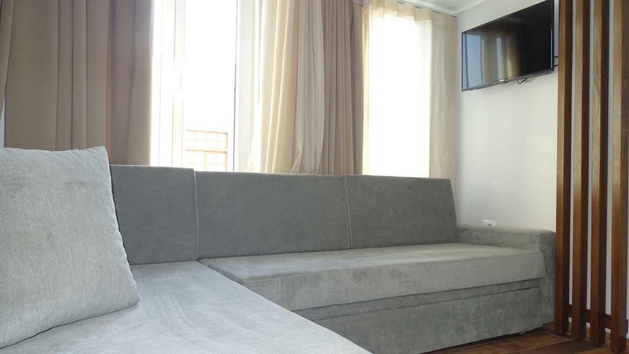 Bistrica Hotel Sarandë Buitenkant foto